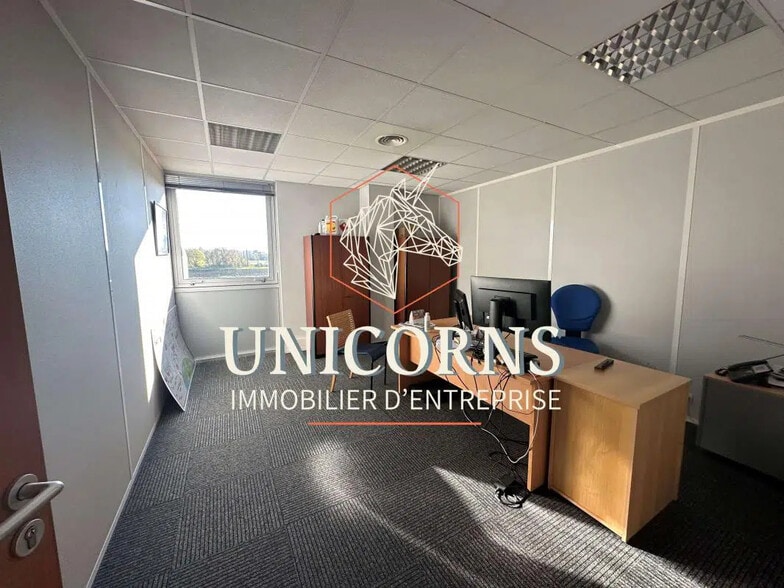 Bureau dans Quint-Fonsegrives à louer - Photo intérieure – Image 2 sur 6