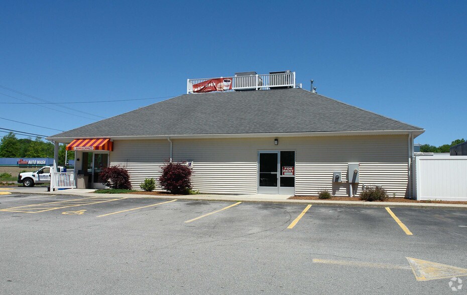 895 Southbridge St, Auburn, MA à louer - Photo de l’immeuble – Image 2 sur 2