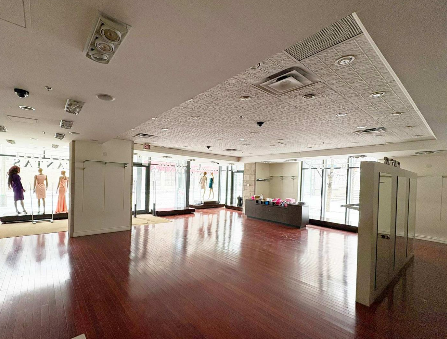 700 Sussex Dr, Ottawa, ON à louer Photo intérieure– Image 1 sur 1