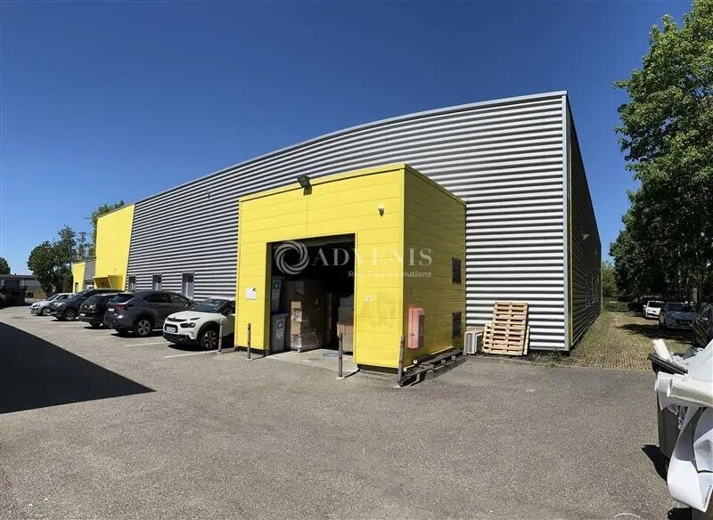 Industriel/Logistique dans Trappes à louer - Photo de l’immeuble – Image 2 sur 3
