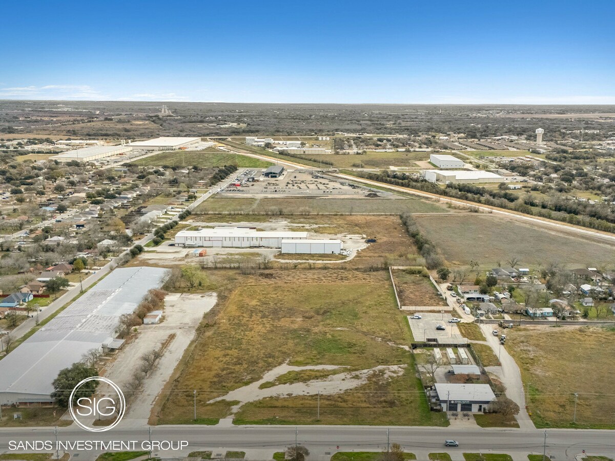 1901 Austin st, Seguin, TX à vendre Photo principale– Image 1 sur 5