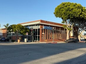 560 S A St, Oxnard, CA à louer Photo intérieure– Image 1 sur 7