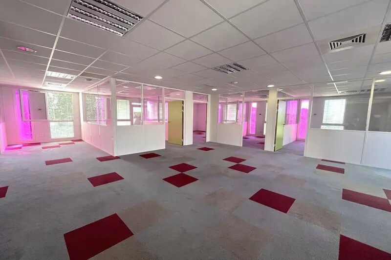 Bureau dans Montpellier à louer - Photo de l’immeuble – Image 2 sur 4