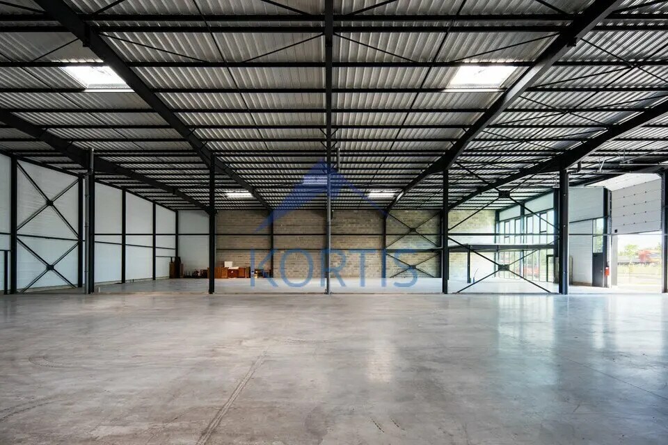 Local d’activités dans Ambérieux à louer Photo intérieure– Image 1 sur 2