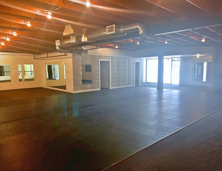1139 Fair Oaks Ave, Pasadena, CA à vendre - Photo de l’immeuble – Image 2 sur 7