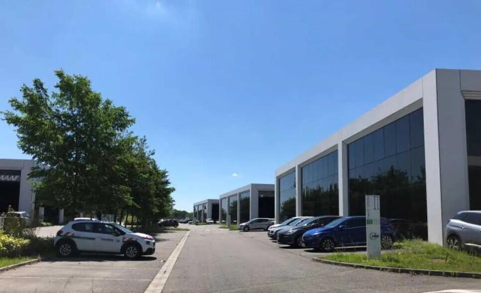 Bureau dans Labège à louer - Photo de l’immeuble – Image 2 sur 18