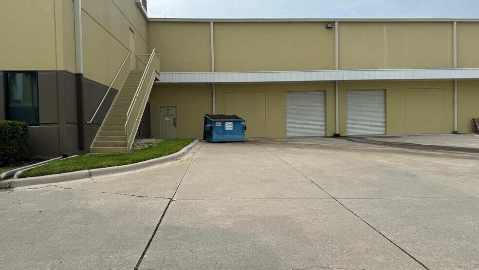 Unit 420, Oldsmar, FL à vendre - Photo de l’immeuble – Image 3 sur 5