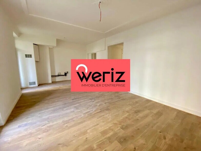 Bureau dans Marseille à vendre - Photo de l’immeuble – Image 2 sur 10