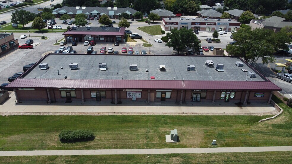 4640 Champlain Dr, Lincoln, NE à louer - Photo de l’immeuble – Image 1 sur 2