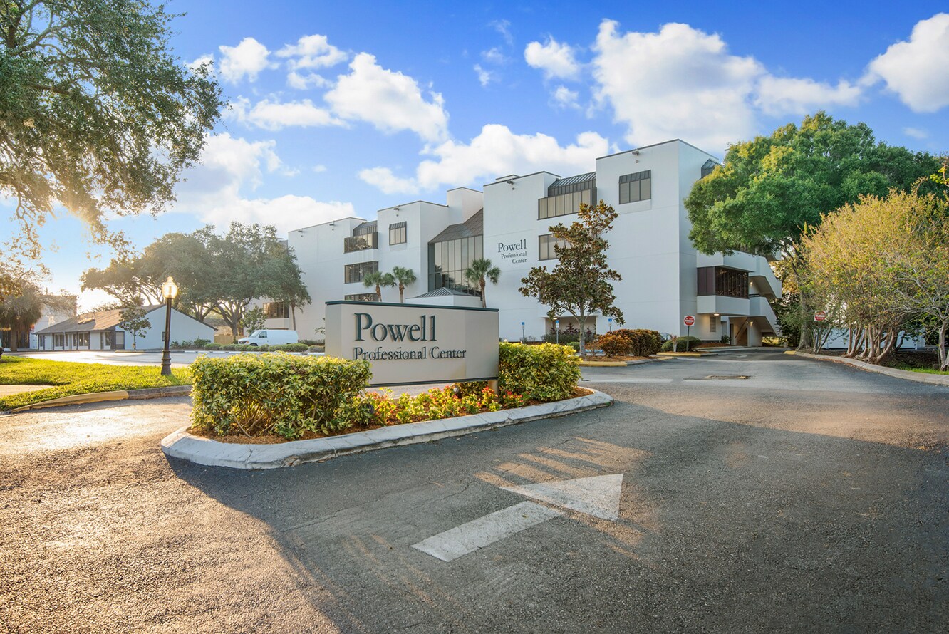 401 Corbett St, Clearwater, FL à louer Photo de l’immeuble– Image 1 sur 13