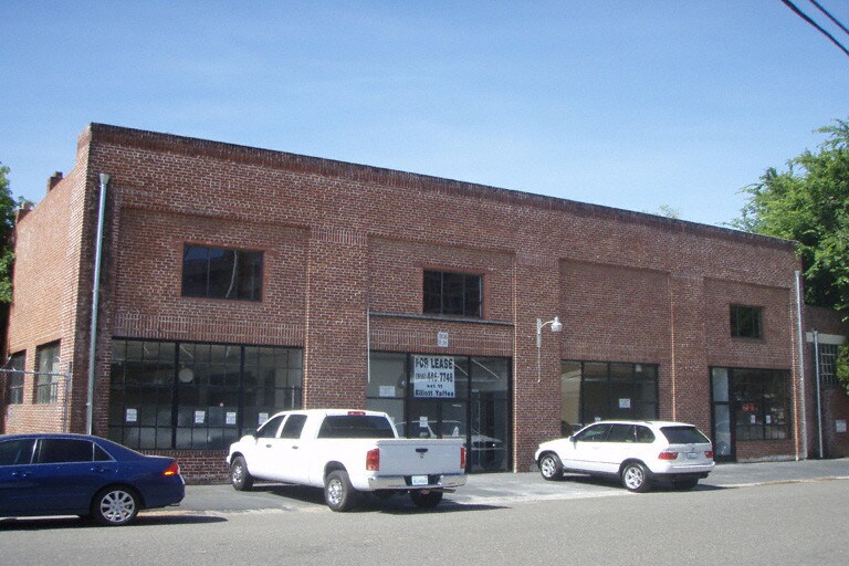 808 R St, Sacramento, CA à louer - Photo principale – Image 1 sur 2