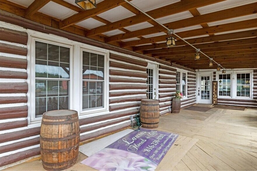 121 W US Highway 40, Odessa, MO à vendre - Photo de l’immeuble – Image 3 sur 20