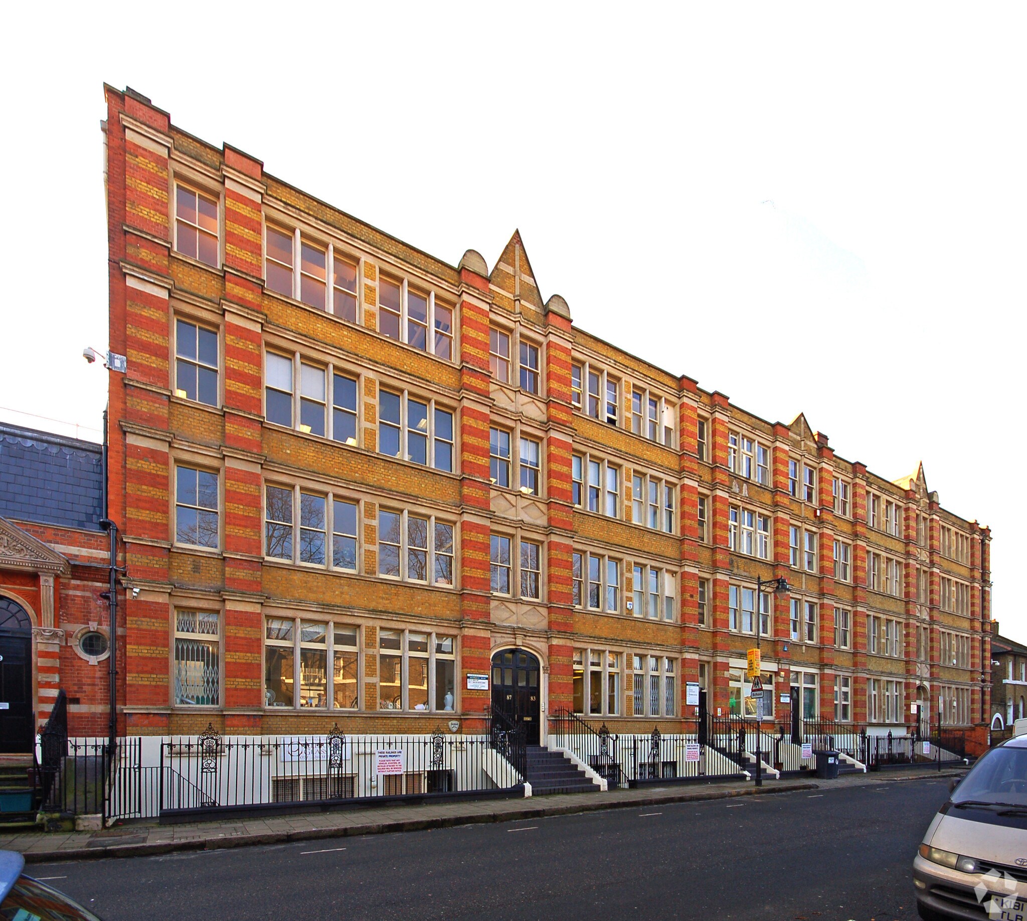 83-95 Shepperton Rd, Londres à louer Photo de l’immeuble– Image 1 sur 24