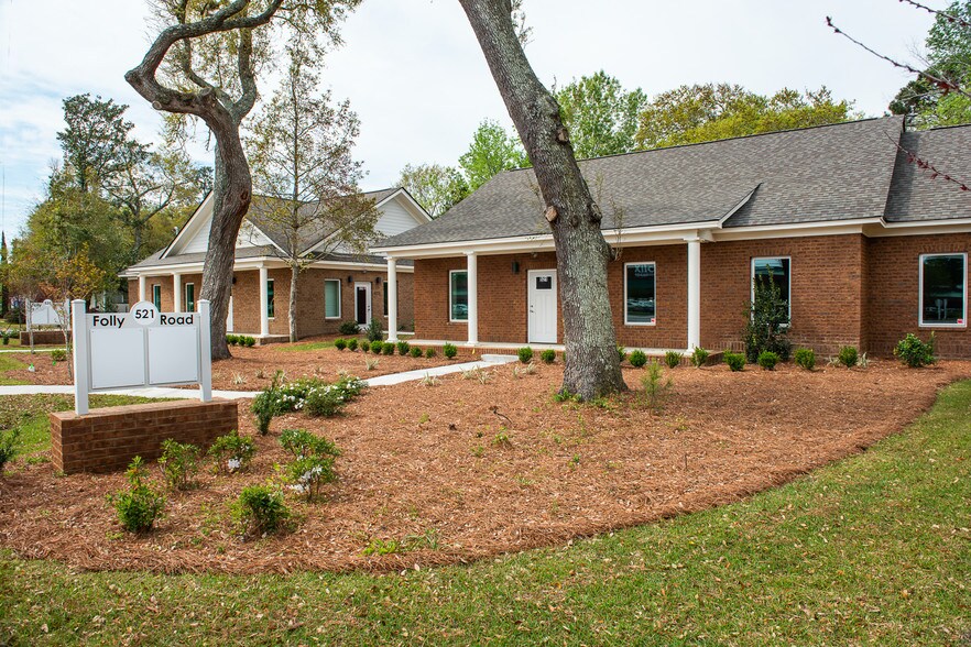 525 Folly Rd, Charleston, SC à louer - Photo de l’immeuble – Image 2 sur 6