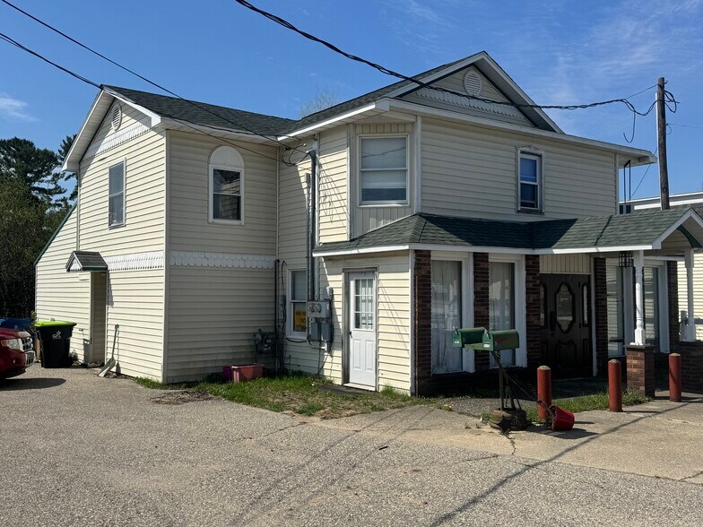 512 E Houghton Ave, West Branch, MI à vendre - Photo de l’immeuble – Image 2 sur 2