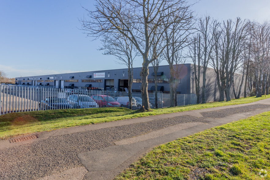 Osyth Clos, Northampton à louer - Photo principale – Image 1 sur 7