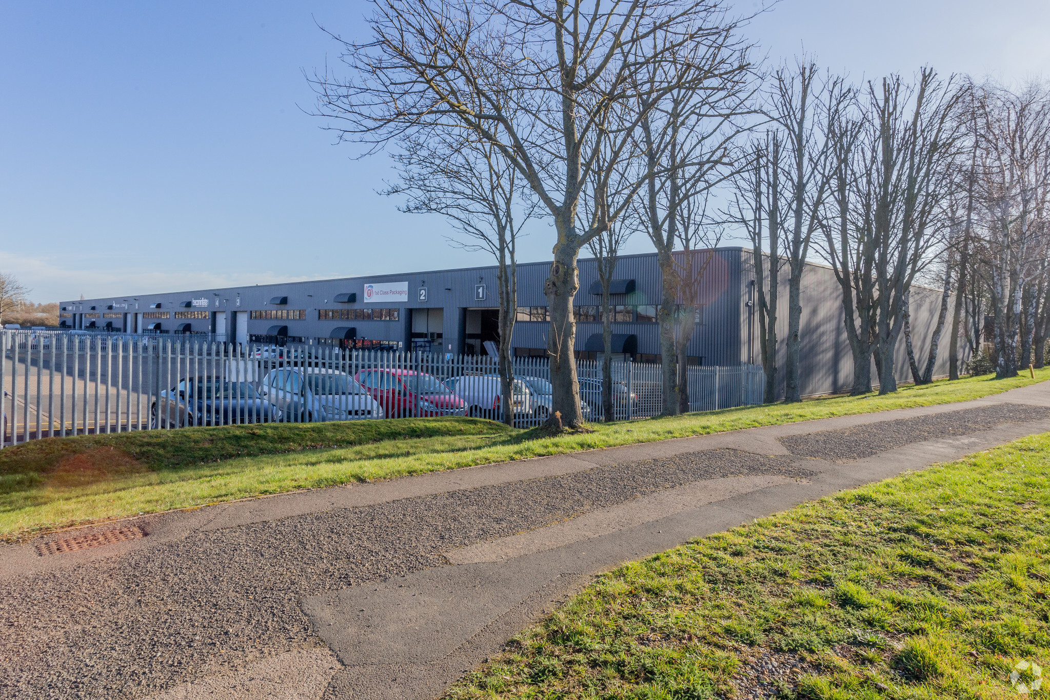 Osyth Clos, Northampton à louer Photo principale– Image 1 sur 8