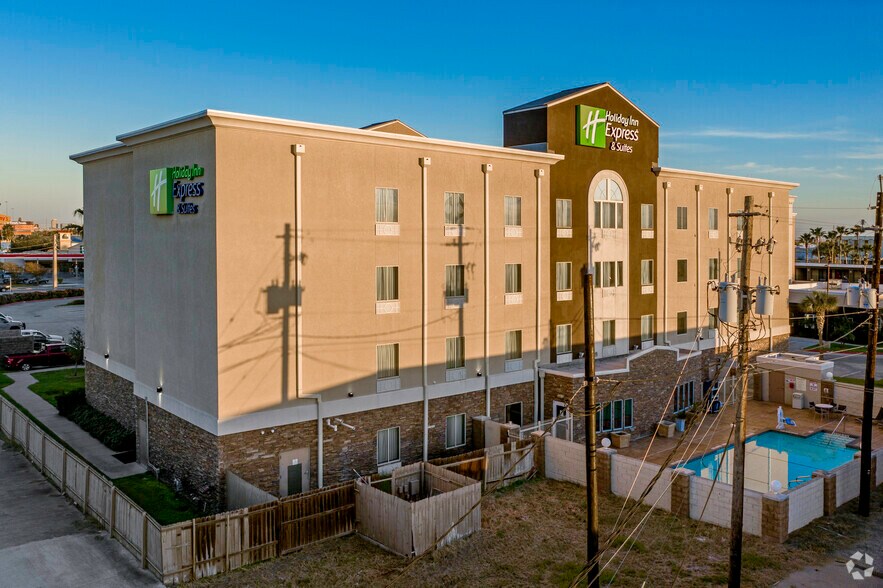 929 N Navigation Blvd, Corpus Christi, TX à vendre - Photo de l’immeuble – Image 2 sur 24