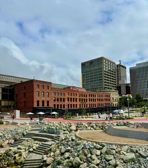 One Market Sq, Saint John, NB à louer - Photo principale – Image 1 sur 1