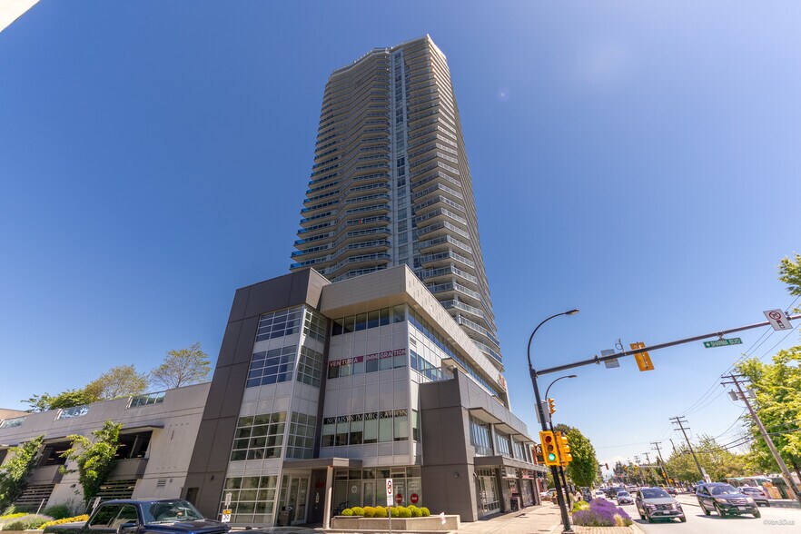 11957 80 Av, Delta, BC à vendre - Photo de l’immeuble – Image 1 sur 12