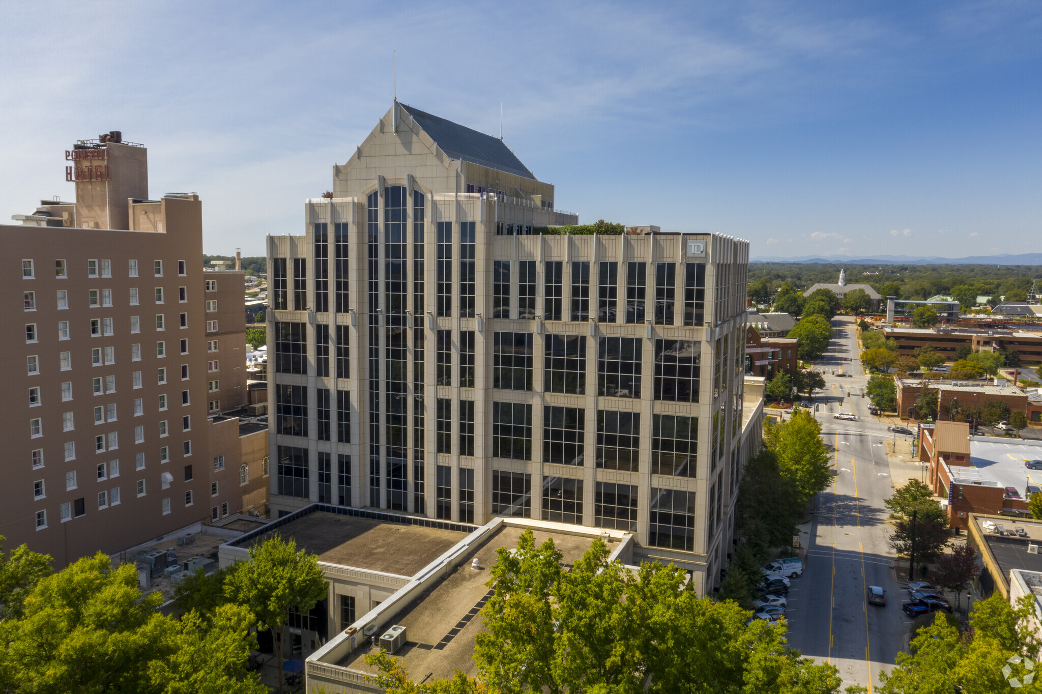 104 S Main St, Greenville, SC à louer Photo principale– Image 1 sur 20