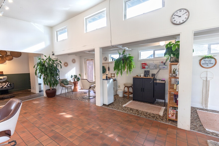 1819 23rd St, Sacramento, CA à louer - Photo intérieure – Image 2 sur 17