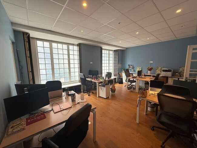 Plus de détails pour 11 Rue Yvon Villarceau, Paris - Bureau à louer
