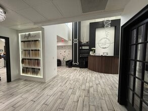 1235 N Orange Ave, Orlando, FL à louer Photo intérieure– Image 2 sur 8