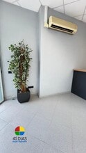 Bureaux/Local commercial dans Cerdanyola del Vallès, Barcelona à louer Photo intérieure– Image 1 sur 5