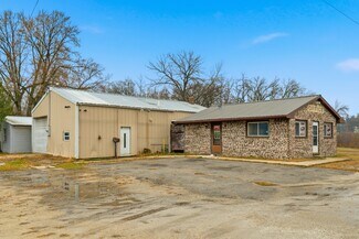 Plus de détails pour 300 Main St N, Hazleton, IA - Local commercial à vendre