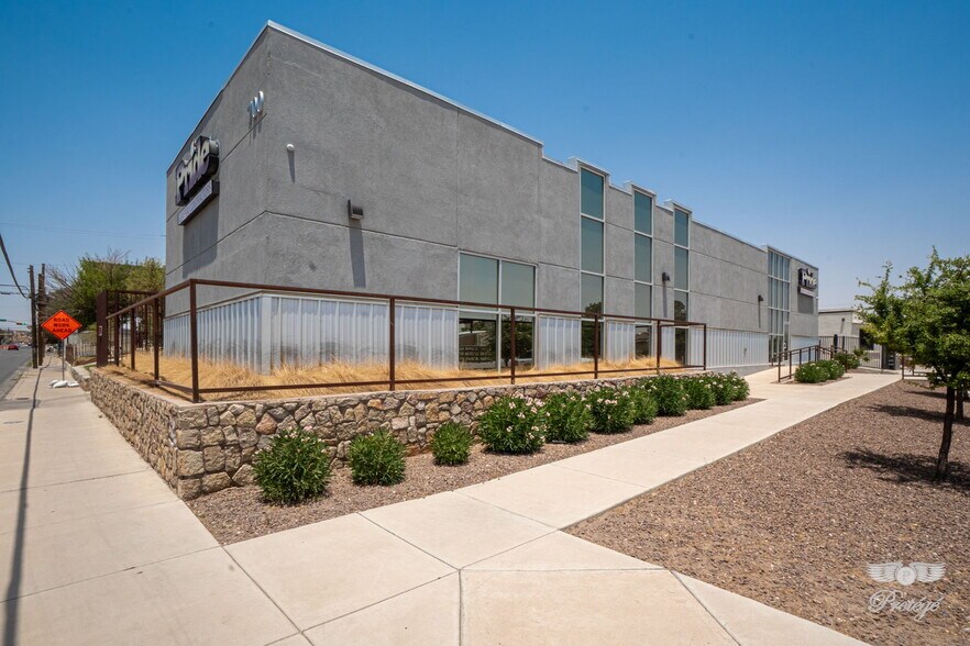 700 N Copia St, El Paso, TX à vendre - Photo de l’immeuble – Image 2 sur 22