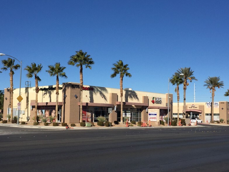 5775 S Rainbow Blvd, Las Vegas, NV à louer - Photo principale – Image 1 sur 4