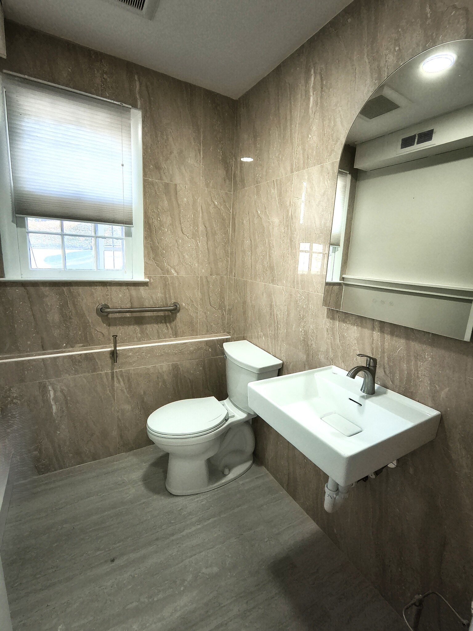 2 Mountain View Ave, Long Valley, NJ à louer Photo intérieure– Image 1 sur 7