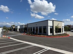850 Patriot Dr, Moorpark, CA à louer Photo intérieure– Image 1 sur 1