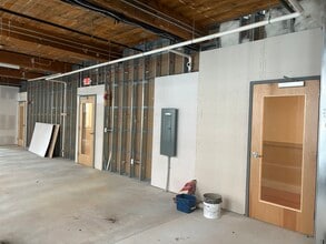 20 Canal St, Franklin, NH à louer Photo intérieure– Image 2 sur 4