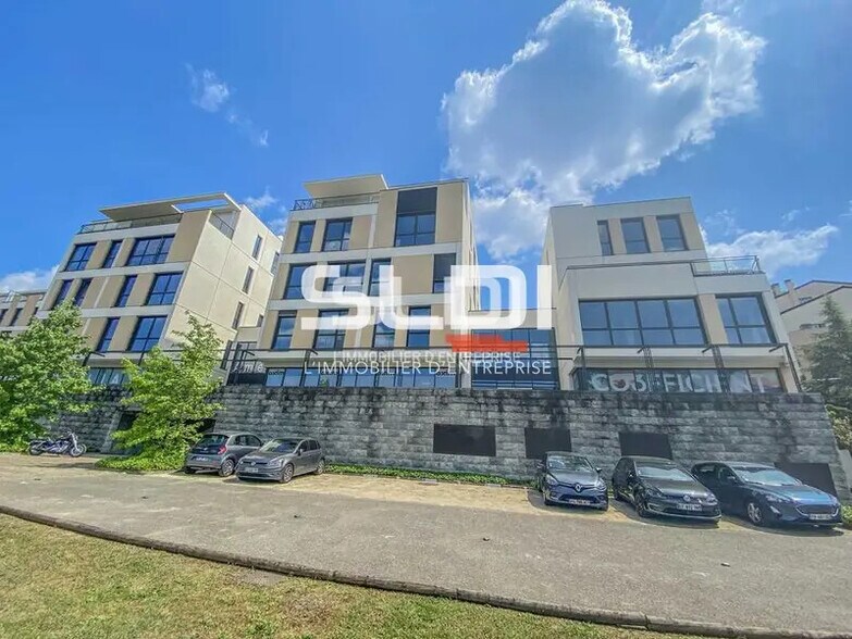 84 Quai Joseph Gillet, Lyon à louer - Photo de l’immeuble – Image 3 sur 15