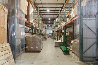 10 Fernwood Lake Ave, Gloucester, MA à louer Photo intérieure– Image 2 sur 9