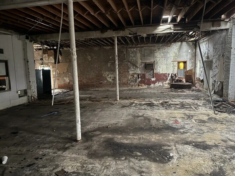 2800 15th St, Detroit, MI à vendre - Photo intérieure – Image 2 sur 8