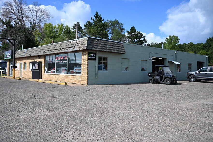 1449 Coon Rapids Blvd NW, Coon Rapids, MN à vendre - Photo principale – Image 2 sur 3