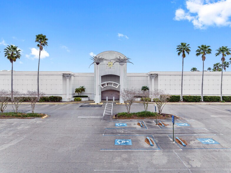 3520 US Highway 98 N, Lakeland, FL à louer - Photo de l’immeuble – Image 3 sur 35