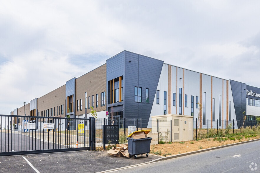 Avenue Jeanne Garnerin, Wissous à louer - Photo principale – Image 1 sur 2