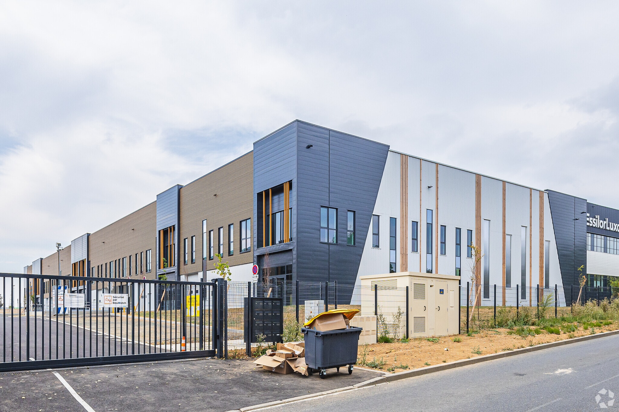 Avenue Jeanne Garnerin, Wissous à louer Photo principale– Image 1 sur 3