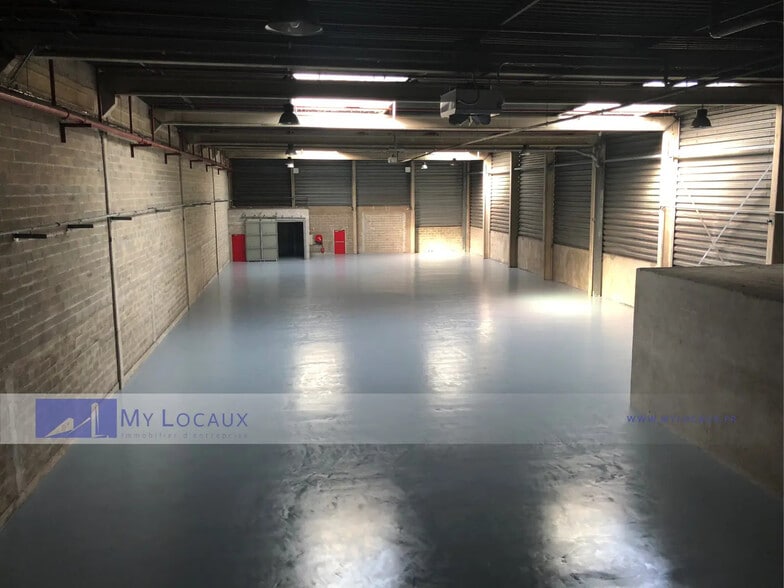Industriel/Logistique dans Marly-la-Ville à louer - Photo de l’immeuble – Image 3 sur 6