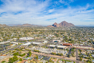 3131 E Camelback Rd, Phoenix, AZ - VUE AÉRIENNE  vue de carte - Image1