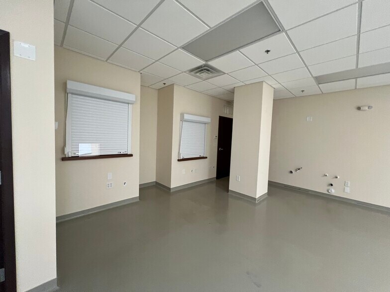 2350 Bentridge Ln, Fayetteville, NC à louer - Photo intérieure – Image 2 sur 9