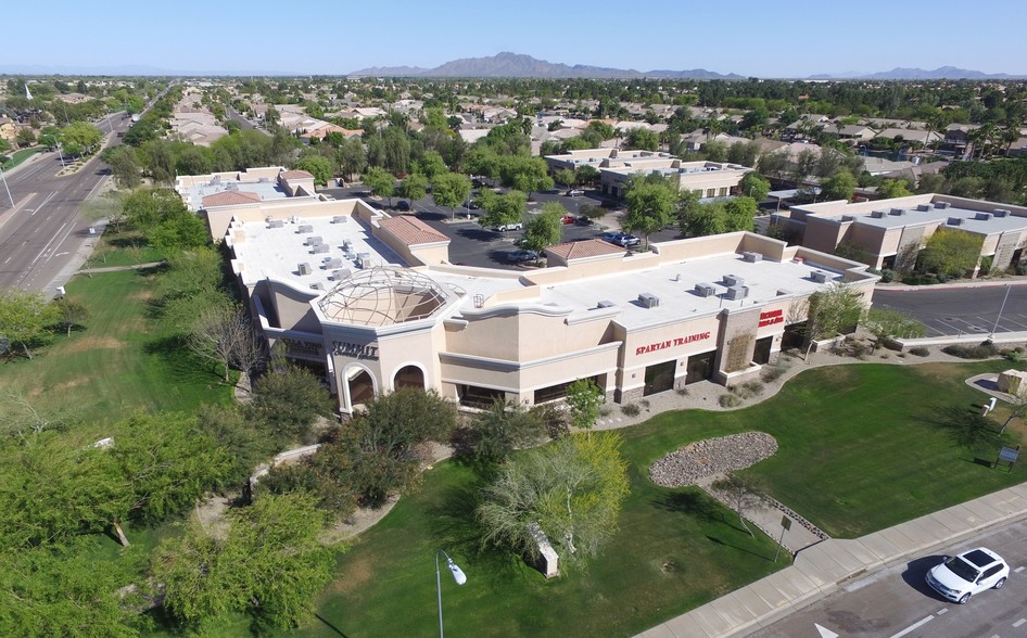 955-985 W Chandler Heights Rd, Chandler, AZ à louer - Photo de l’immeuble – Image 1 sur 3