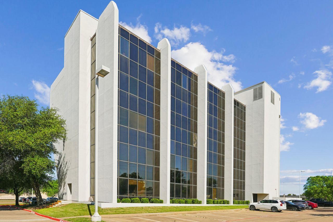 1800 Teague Dr, Sherman, TX à vendre Photo de l’immeuble– Image 1 sur 58
