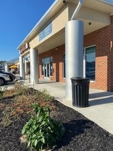 841 S Main St, Hampstead, MD à louer Photo de l’immeuble– Image 2 sur 9