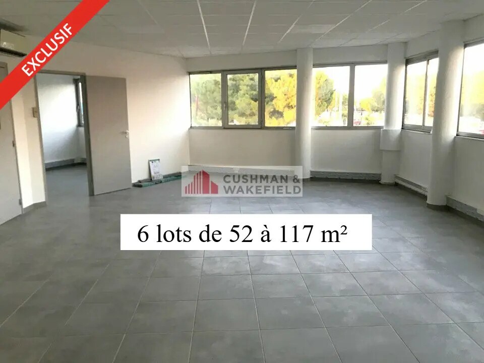 Bureau dans Nîmes à louer Photo de l’immeuble– Image 1 sur 5