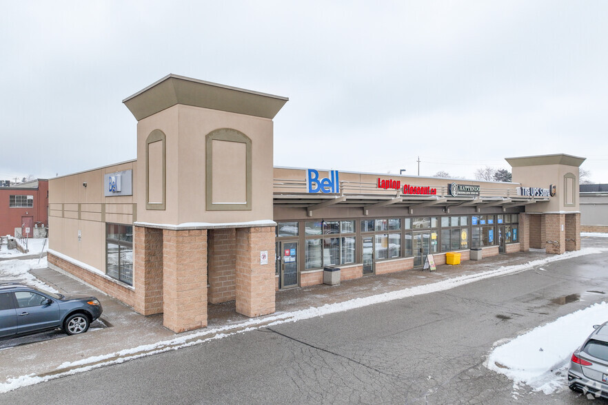 7357 Woodbine Ave, Markham, ON à louer - Photo de l’immeuble – Image 1 sur 4